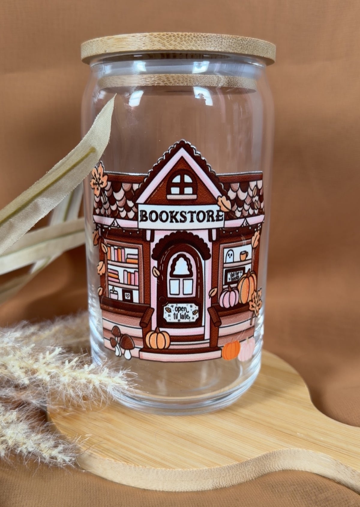 Honey’s Bookshop – 16oz Glass Cup