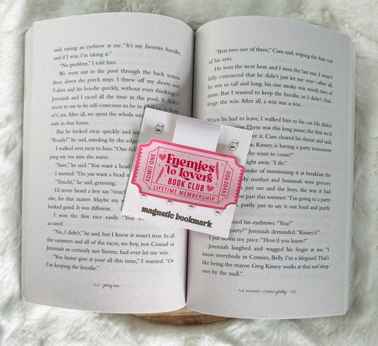 Enemies to Lovers Club – Magnetic Bookmark