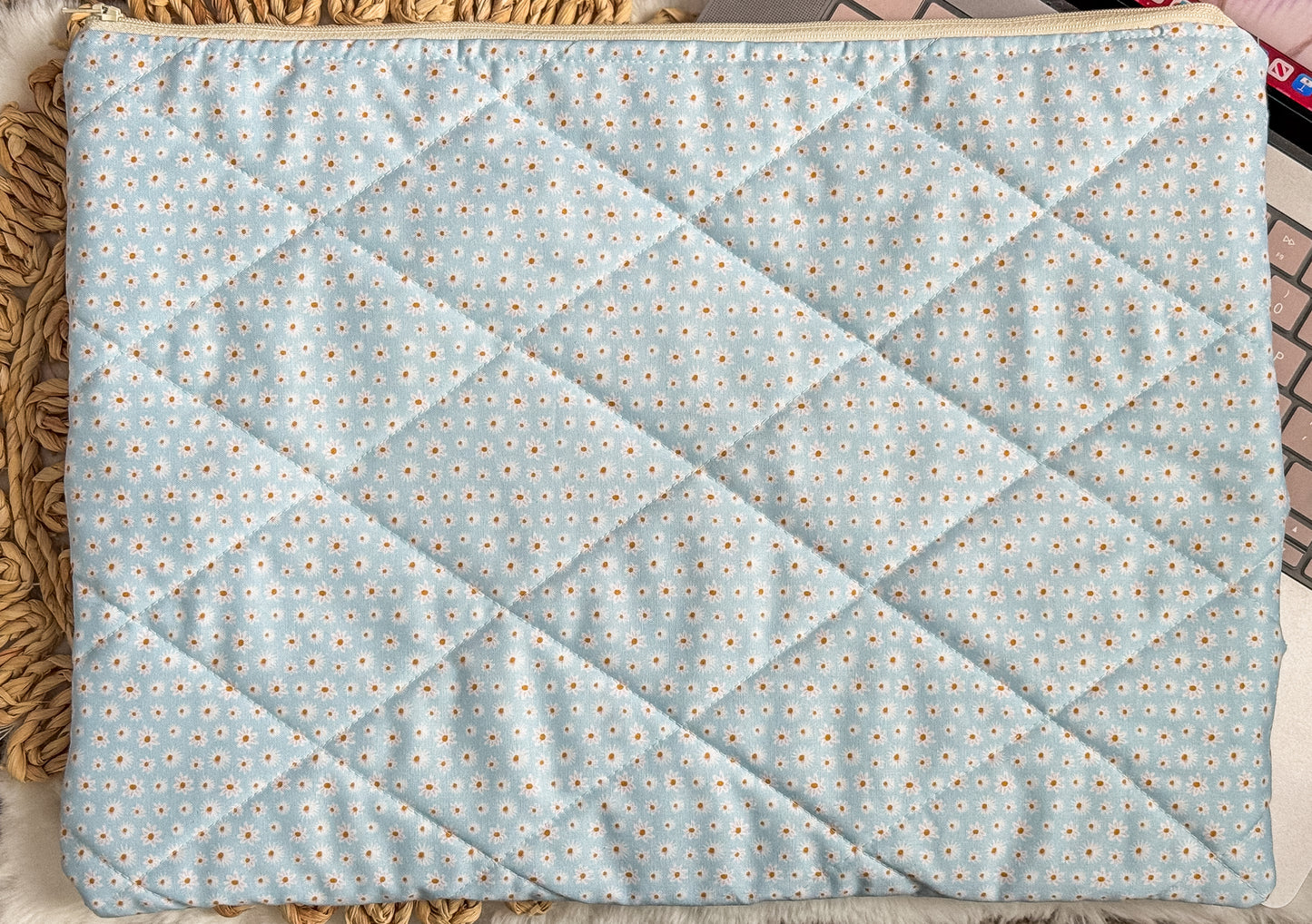 Daisy Dream Laptop Sleeve